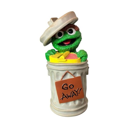 Vintage 1990 Oscar The Grouch Piggy Bank Trash Can Go Away Sesame Street illco - Picture 1 of 11